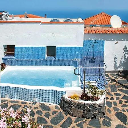 La Hoya, El Tanque Apartment